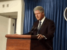 Bill Clinton Exit GIF - Bill Clinton Exit Bye GIFs