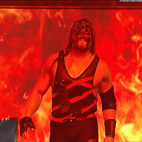 WWE SmackDown 241 desde el Santiago Bernabéu, Madrid, España Kane-entrance