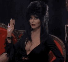 Elvira Halloween GIF - Elvira Halloween Happy GIFs