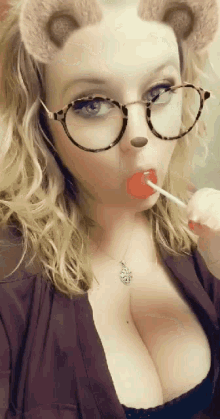 Ryder13 Cleavage GIF - Ryder13 Cleavage Lollipop GIFs