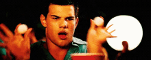 Beer Pong GIF - Taylor Lautner Beer Pong Dance GIFs