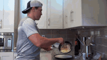 Brendan Gallagher Scrambled Eggs GIF - Brendan Gallagher Scrambled Eggs Toast GIFs