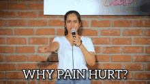 Why Pain Hurt Urooj Ashfaq GIF - Why Pain Hurt Urooj Ashfaq Stand Up Comedy GIFs