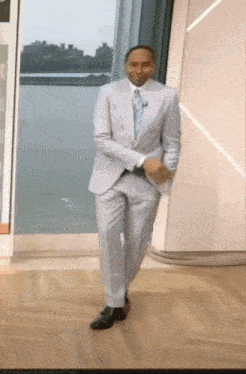 tenor.gif