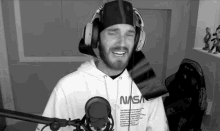 Pewdiepie Painful Smile GIF - Pewdiepie Painful Smile Nah GIFs