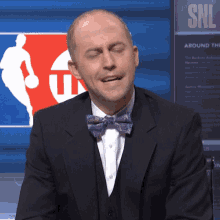 Sounds About Right Ernie Johnson GIF - Sounds About Right Ernie Johnson Saturday Night Live GIFs