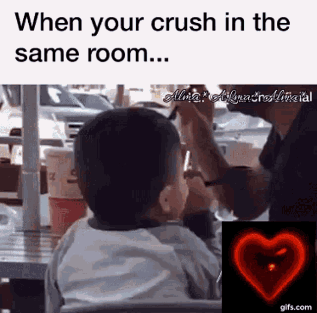 Crush When Your Crush In The Same Room GIF - Crush When Your Crush In The Same Room Cute GIFs