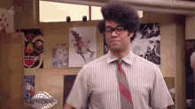 Right Yes GIF - Right Yes Moss It Crowd GIFs