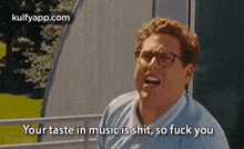 Your Taste In Music Is Shit, So Fuck You.Gif GIF - Your Taste In Music Is Shit So Fuck You Head GIFs