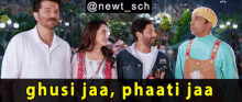 Total Dhamaal Javed Jaffrey GIF - Total Dhamaal Javed Jaffrey Ghusi Jaa Phaati Jaa GIFs