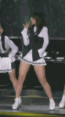 Japanese Kpop Dance GIF - Japanese Kpop Dance Japanese Babe Kpop GIFs