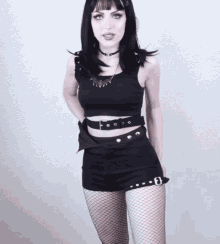 vesmedinia gothic model gothic girl goth girl fishnet