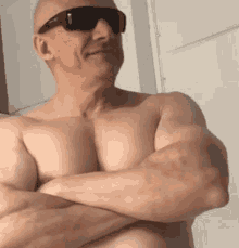 Zemoreira Crossed Arms GIF - Zemoreira Crossed Arms Shades On GIFs