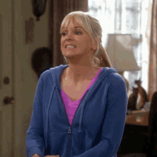 I Dont Know What To Say Christy Plunkett GIF - I Dont Know What To Say Christy Plunkett Anna Faris GIFs