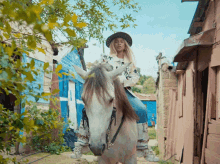 Horse Riding Danielle Leigh Curiel GIF - Horse Riding Danielle Leigh Curiel Danileigh GIFs