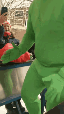 Running Man Green Man Suit GIF - Running Man Green Man Suit Effl GIFs