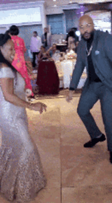 Turn Up Dancing GIF - Turn Up Dancing Wedding GIFs