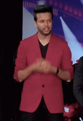 Fixing Mic Microphone GIF - Fixing Mic Microphone Ear Mic - Discover