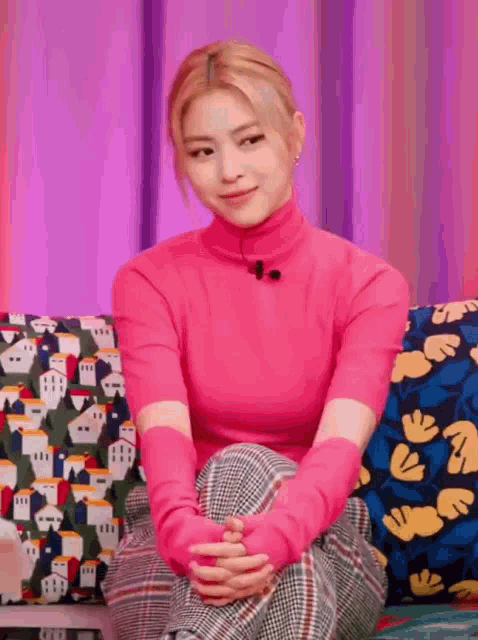 Itzy Jyp Itzy Jyp Ryujin Discover Share Gifs Hot Sex Picture