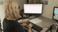 Tipping Computer GIF - Tipping Computer Work GIFs