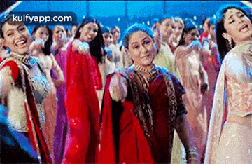 Kareena Kapoor.Gif GIF - Kareena Kapoor Srkajol Kajol GIFs