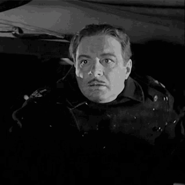 Scared Dr Arthur Kemp GIF Scared Dr Arthur Kemp The Invisible Man Discover & Share GIFs