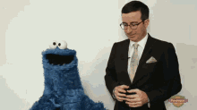 Cookie Monster John Oliver GIF - Cookie Monster John Oliver Dont Worry GIFs