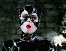 Catwoman Michelle Pfeiffer GIF - Catwoman Michelle Pfeiffer Batman Returns GIFs