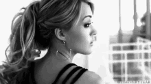 Carrie Underwood GIF - Carrie Underwood Look Stare GIFs