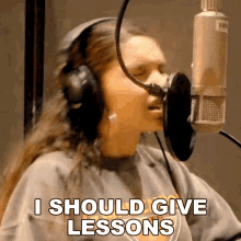 I Should Give Lessons Alessia Cara GIF - I Should Give Lessons Alessia Cara Okay Okay Song GIFs