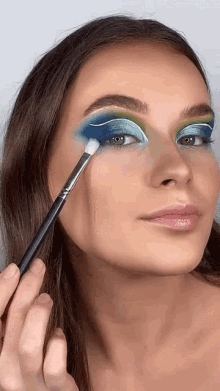 Makeup Mermaid GIF - Makeup Mermaid Eyeshadow GIFs