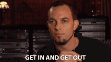 Get In And Get Out In And Out GIF - Get In And Get Out In And Out Beard GIFs