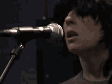 The Distillers Brody Dalle GIF - The Distillers Brody Dalle Singing GIFs