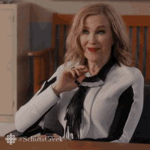clap moira rose moira catherine ohara schitts creek clap moira rose moira catherine ohara schitts creek