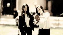 Jessica Krystal GIF - Jessica Krystal Sisters GIFs