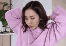 Hoodie Love Hoodie On GIF - Hoodie Love Hoodie On In Love With My Hoodie GIFs