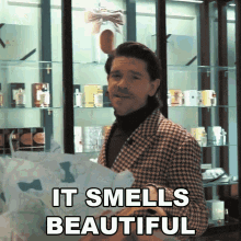 It Smells Beautiful Robin James GIF - It Smells Beautiful Robin James It Smells Amazing GIFs