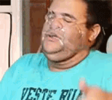 todeolho espertinho gominho tovendo