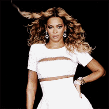 Beyonce Stand GIF - Beyonce Stand Beyoncegiselleknowles GIFs