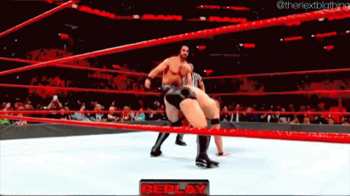 WWE RAW 307 DESDE VALLADOLID Seth-rollins-curb-stomp