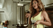 The Housewife I Aspire To Be GIF - Beyonce Cooking House Wife GIFs