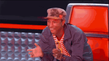 Clap GIF - The Voice Pharrell Williams Clap GIFs