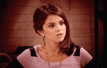 Selena Gomez Tu Dis Quoi?! GIF - Ohlala Choquer Choquee GIFs