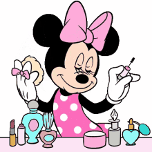 Minnie Mouse Make Up GIF - Minnie Mouse Make Up Getting Ready GIFs