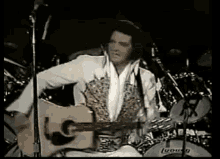 Elvis Presley Concert GIF - Elvis Presley Concert Singer GIFs