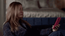 Greys Anatomy Meredith Grey GIF - Greys Anatomy Meredith Grey Throws Phone GIFs