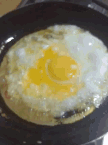 egg cook breakfast