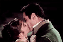 Audrey Hepburn Kiss GIF - Audrey Hepburn Kiss Vintage GIFs