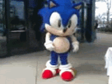 Sonic Dance GIF - Sonic Dance Moves GIFs