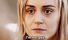 piper chapman gay orange is the new black im not gay